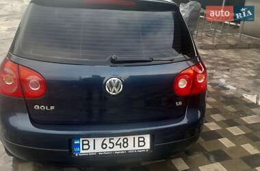 Хэтчбек Volkswagen Golf 2004 в Полтаве