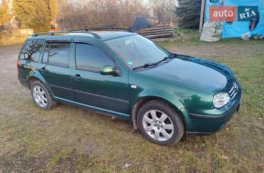 Універсал Volkswagen Golf 2001 в Рівному