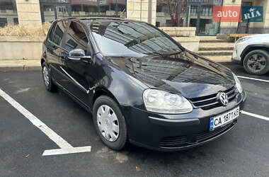 Хетчбек Volkswagen Golf 2005 в Умані