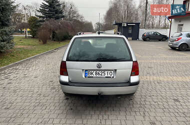 Універсал Volkswagen Golf 2002 в Рівному