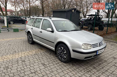 Універсал Volkswagen Golf 2002 в Рівному