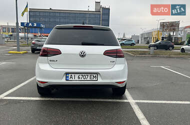 Хэтчбек Volkswagen Golf 2015 в 