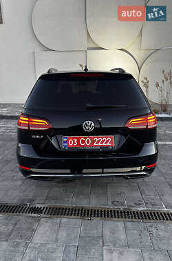Универсал Volkswagen Golf 2017 в 