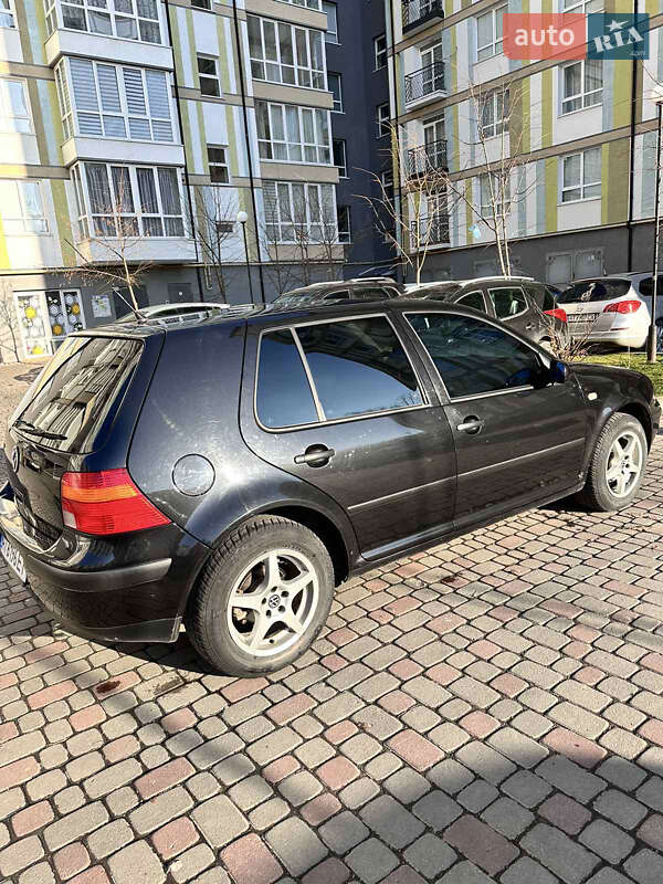 Хетчбек Volkswagen Golf 1999 в Івано-Франківську