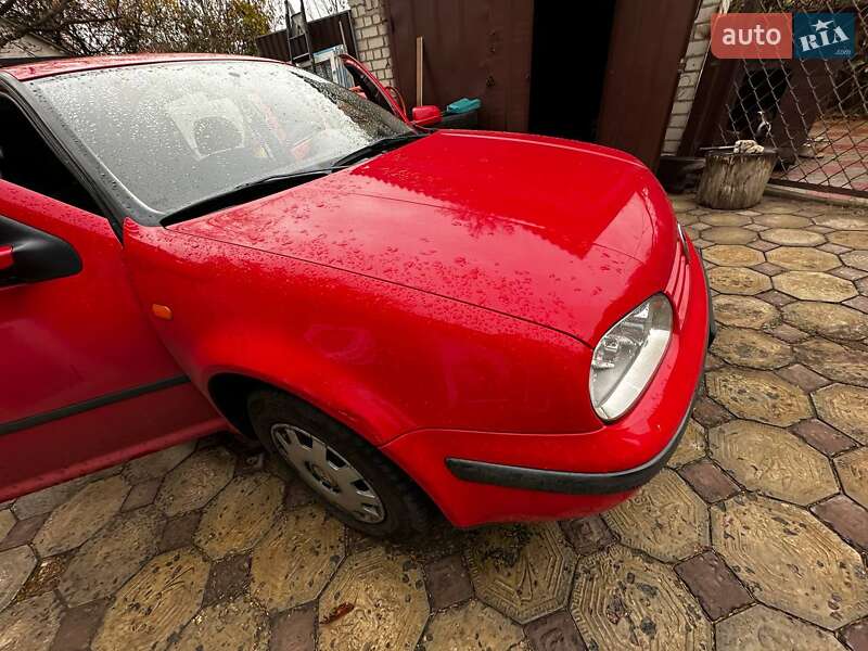 Хетчбек Volkswagen Golf 1999 в Харкові