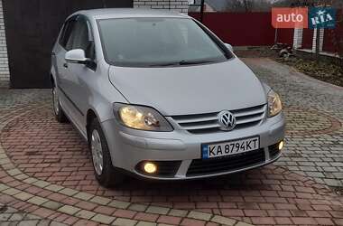 Хэтчбек Volkswagen Golf 2007 в Умани