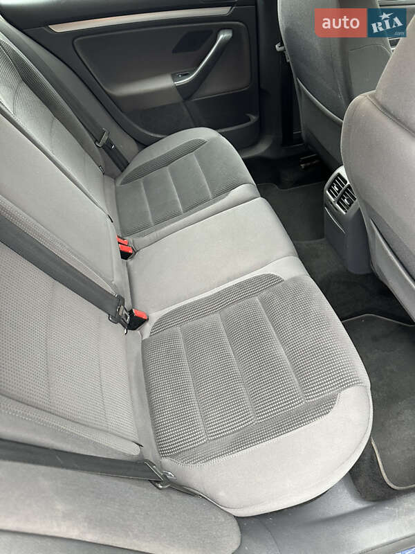 Универсал Volkswagen Golf 2009 в Броварах