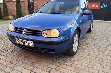 Хетчбек Volkswagen Golf 1999 в Луцьку