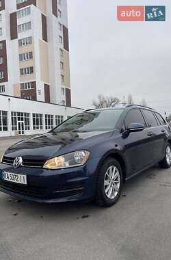 Універсал Volkswagen Golf 2015 в Києві