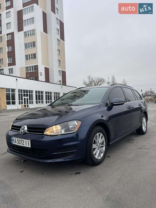 Універсал Volkswagen Golf 2015 в Києві