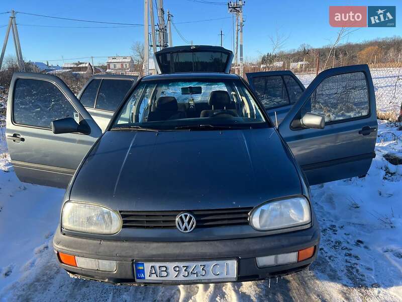 Хетчбек Volkswagen Golf 1995 в Вінниці