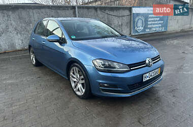 Хетчбек Volkswagen Golf 2013 в Сумах