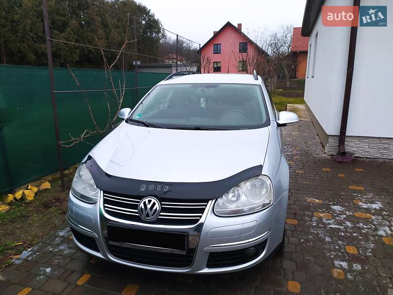 Універсал Volkswagen Golf 2009 в Луцьку