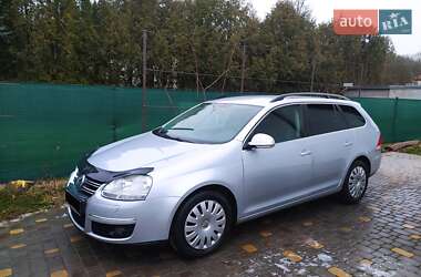 Універсал Volkswagen Golf 2009 в Луцьку