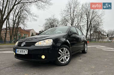 Хетчбек Volkswagen Golf 2006 в Вінниці