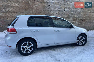 Хетчбек Volkswagen Golf 2010 в Львові