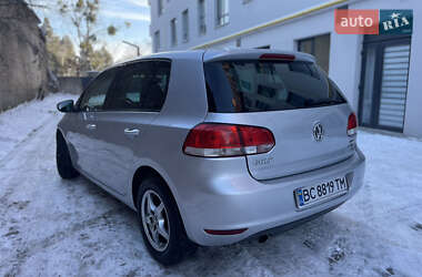 Хетчбек Volkswagen Golf 2010 в Львові