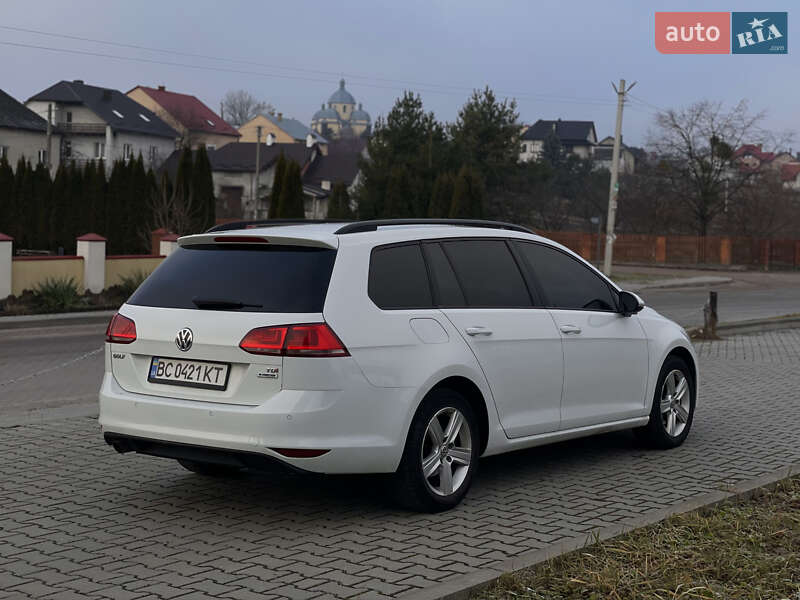 Универсал Volkswagen Golf 2016 в Львове