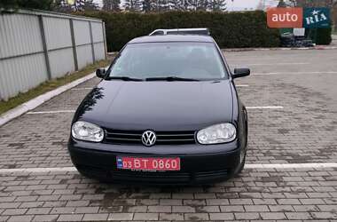 Хетчбек Volkswagen Golf 2002 в Луцьку