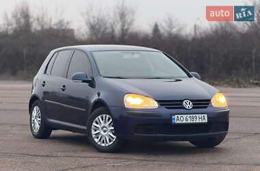 Хетчбек Volkswagen Golf 2005 в Ужгороді