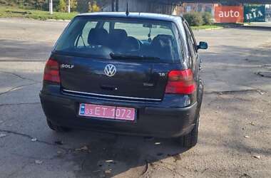 Хетчбек Volkswagen Golf 2001 в Кропивницькому