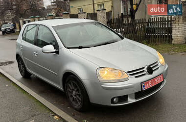 Хэтчбек Volkswagen Golf 2008 в Луцке