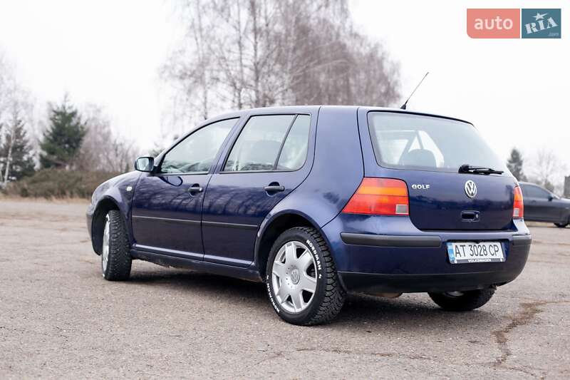 Хетчбек Volkswagen Golf 1999 в Чернівцях