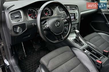 Універсал Volkswagen Golf 2013 в Одесі