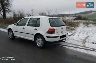 Хетчбек Volkswagen Golf 2001 в Здолбуніві