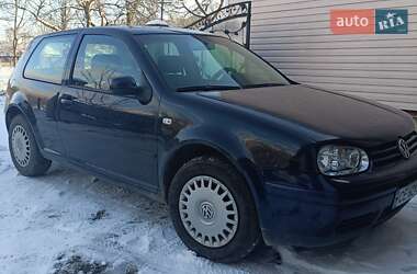 Хэтчбек Volkswagen Golf 2003 в Вижнице