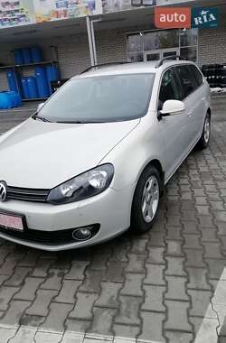 Универсал Volkswagen Golf 2010 в Павлограде