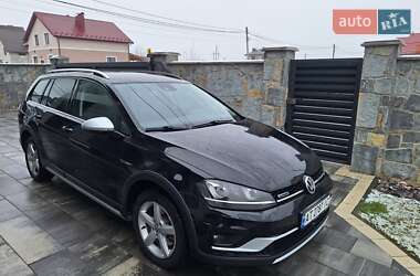 Универсал Volkswagen Golf 2016 в Ивано-Франковске