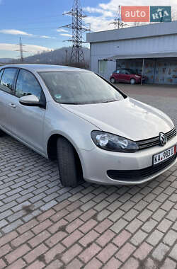 Хетчбек Volkswagen Golf 2009 в Мукачевому