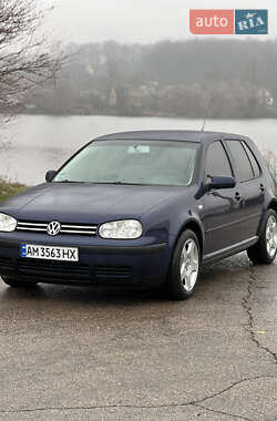 Хетчбек Volkswagen Golf 2003 в Бердичеві