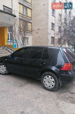 Хетчбек Volkswagen Golf 2001 в Хмельницькому