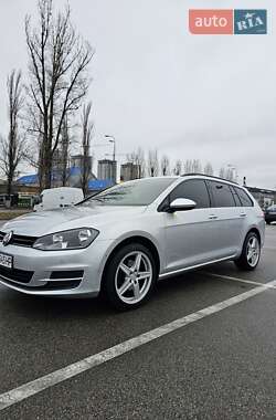 Универсал Volkswagen Golf 2014 в 