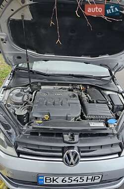 Универсал Volkswagen Golf 2014 в 
