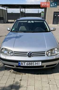 Універсал Volkswagen Golf 2003 в Івано-Франківську