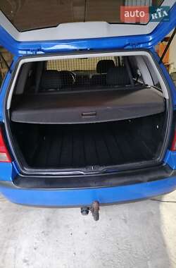 Универсал Volkswagen Golf 2001 в 