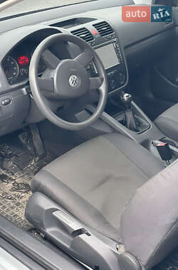 Хэтчбек Volkswagen Golf 2004 в Кропивницком