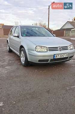 Хетчбек Volkswagen Golf 2003 в Богородчанах