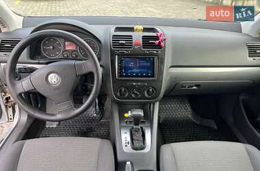 Універсал Volkswagen Golf 2008 в Чернівцях