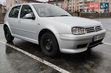 Хетчбек Volkswagen Golf 2000 в Умані