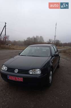 Хэтчбек Volkswagen Golf 2002 в Полтаве