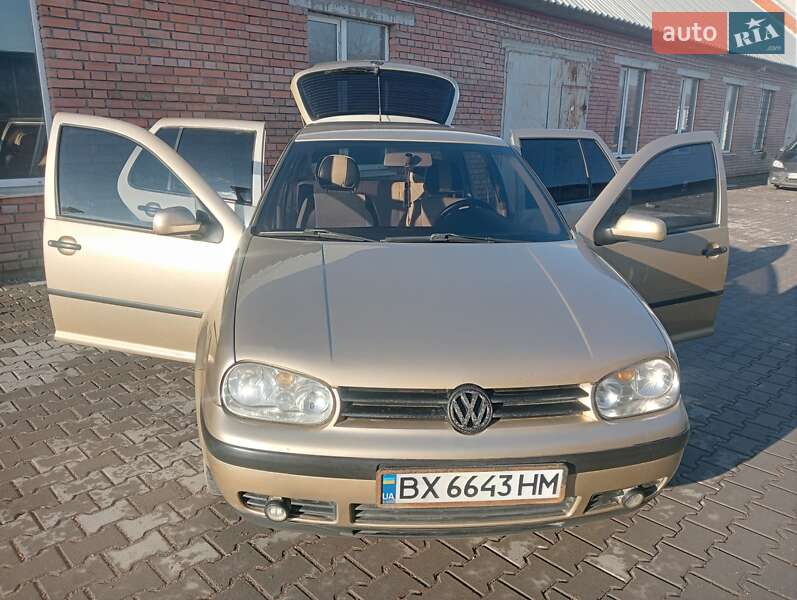 Хетчбек Volkswagen Golf 2000 в Хмельницькому