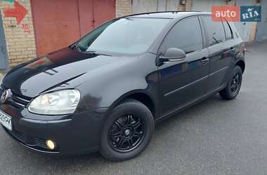 Хэтчбек Volkswagen Golf 2008 в Киеве