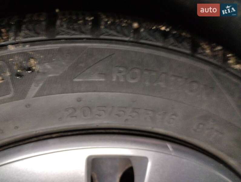 Хэтчбек Volkswagen Golf 2007 в Вишневце