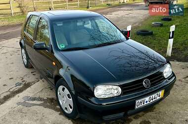 Хетчбек Volkswagen Golf 1999 в Сокалі