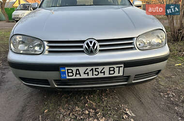 Хетчбек Volkswagen Golf 2002 в Кропивницькому