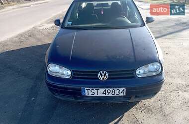 Хетчбек Volkswagen Golf 1999 в Рокитному